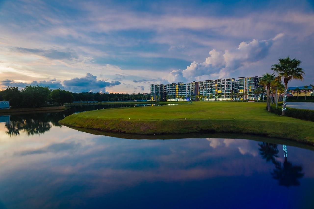 Wyndham Royal Lee Phuket Hotel Nai Yang-stranden Eksteriør billede