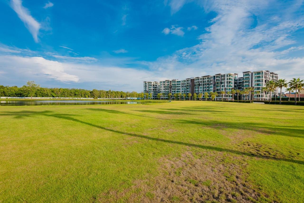 Wyndham Royal Lee Phuket Hotel Nai Yang-stranden Eksteriør billede