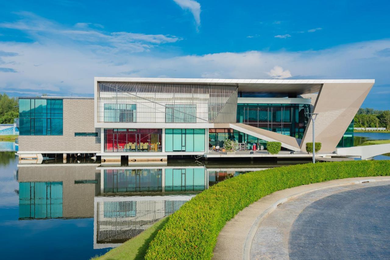 Wyndham Royal Lee Phuket Hotel Nai Yang-stranden Eksteriør billede