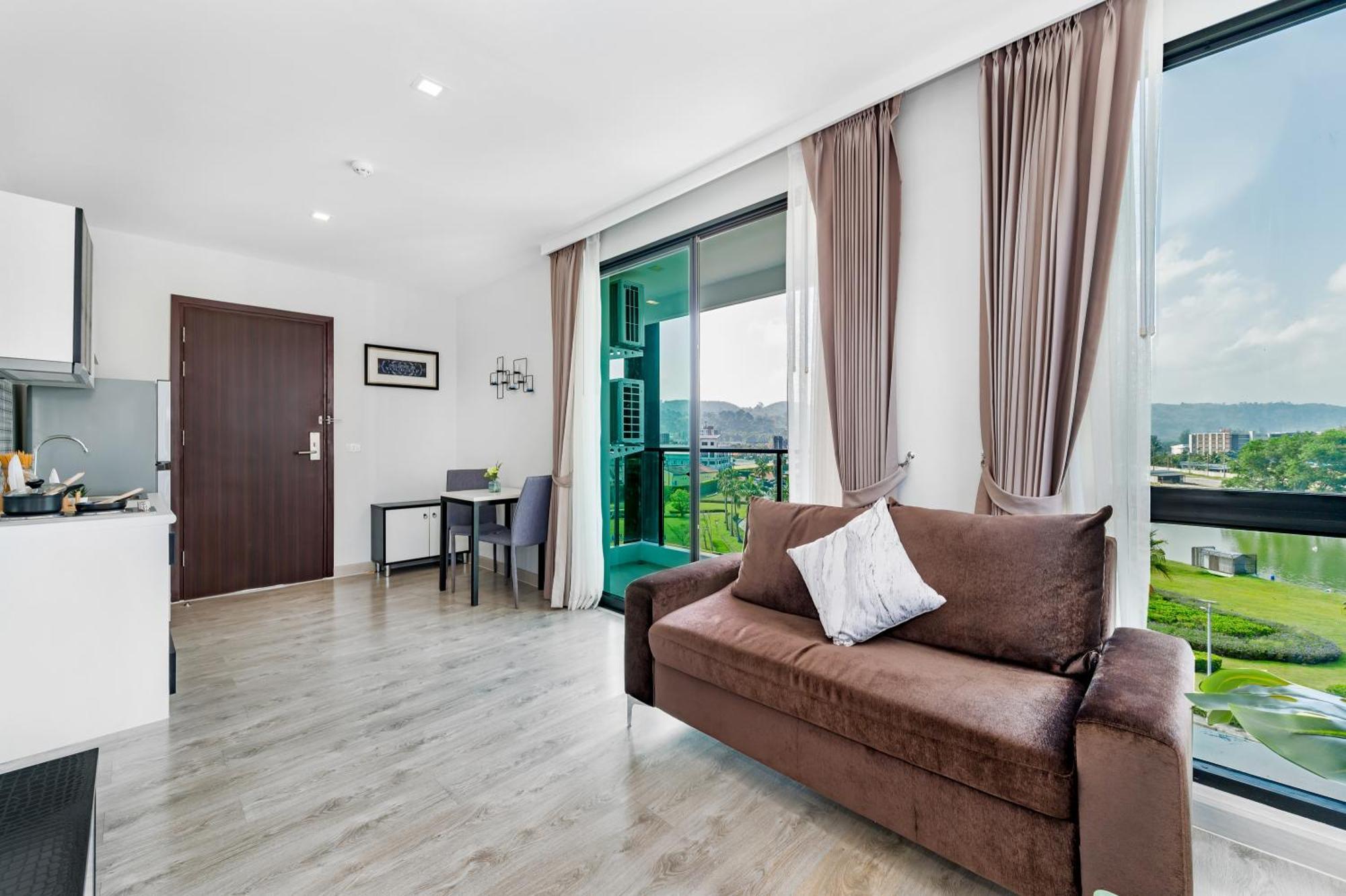Wyndham Royal Lee Phuket Hotel Nai Yang-stranden Eksteriør billede