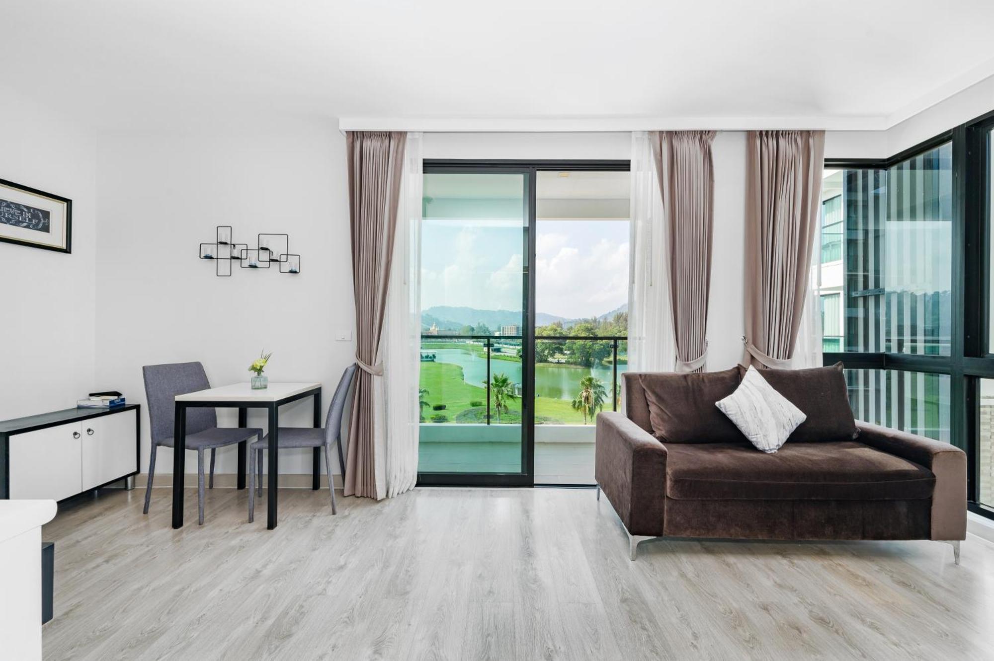 Wyndham Royal Lee Phuket Hotel Nai Yang-stranden Eksteriør billede