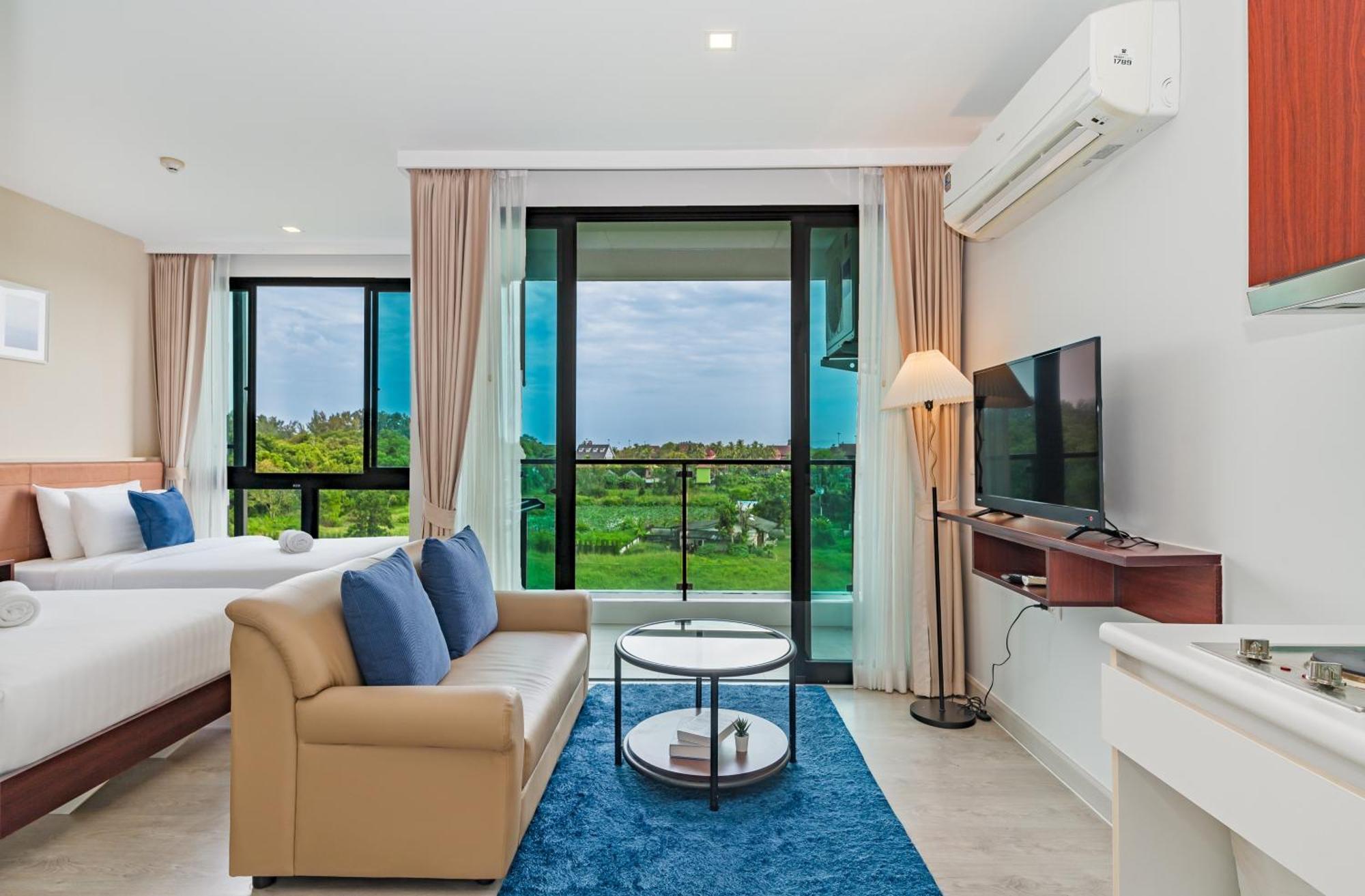 Wyndham Royal Lee Phuket Hotel Nai Yang-stranden Eksteriør billede